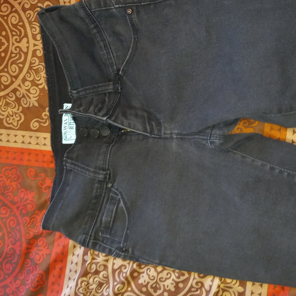 High rise black skinnys